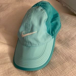 Nike Featherlight Women's Running Cap Hat